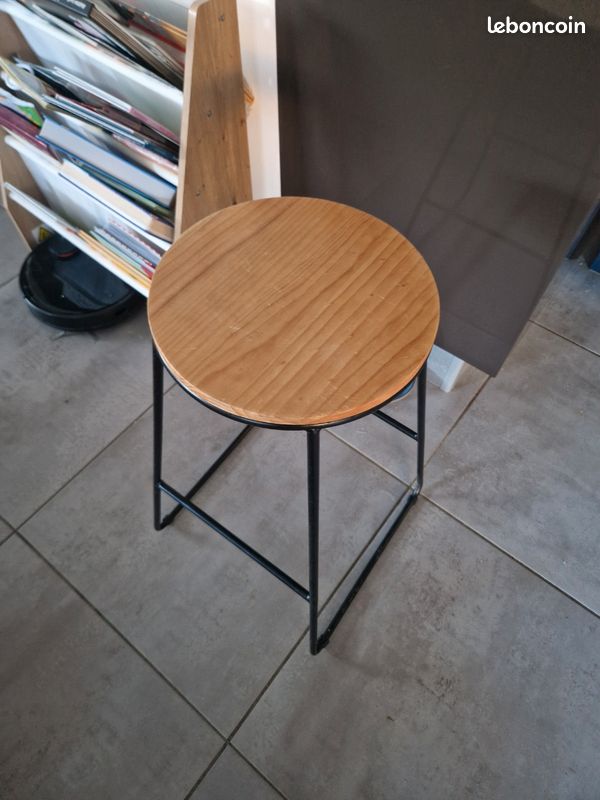 Lot de 4 tabourets (image 1)