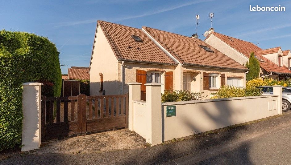 Maison 8 pièces 156 m² · à Ozoir-la-Ferrière · 156 m² · 464 500 €