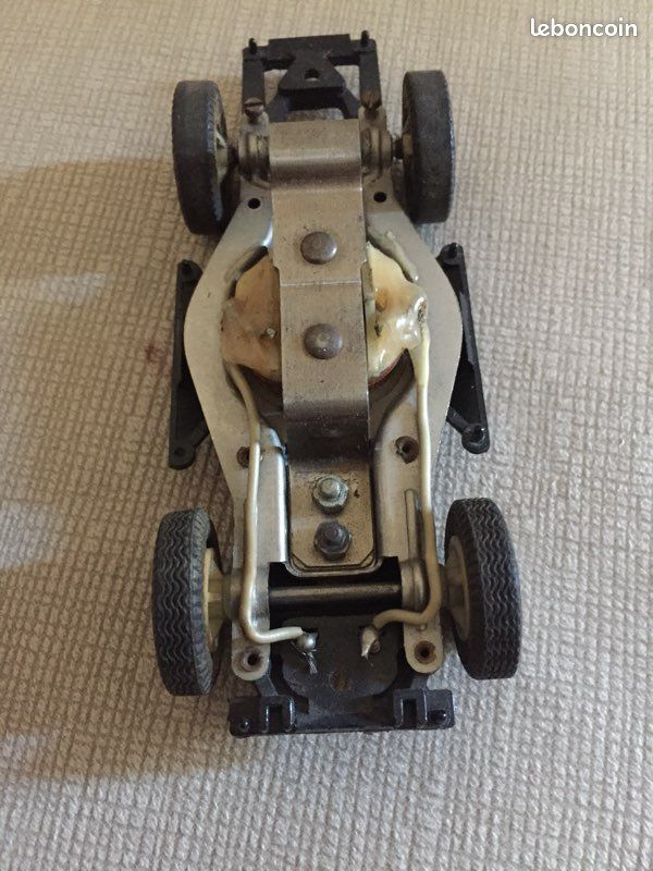 Châssis de voiture pour circuit 24 complète (image 2)