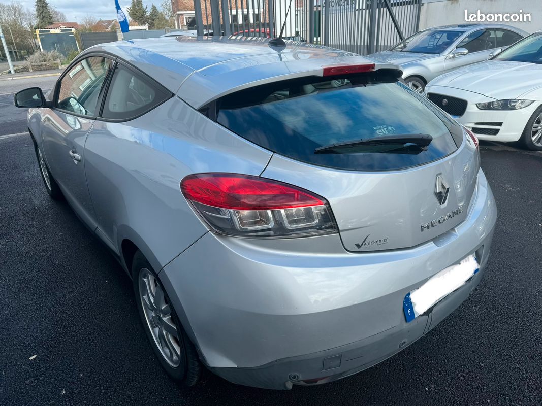 Renault Megane coupe 1.6 110 CV (image 2)