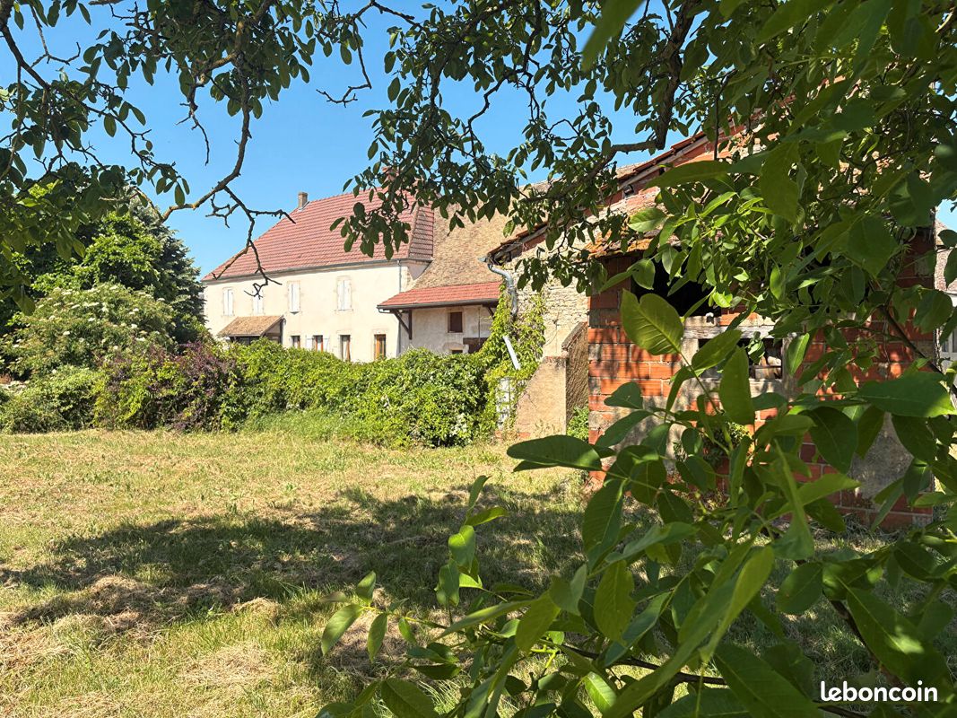 Maison 7 pièces 207 m² · à Saint-Cyr · 207 m² · 314 000 €