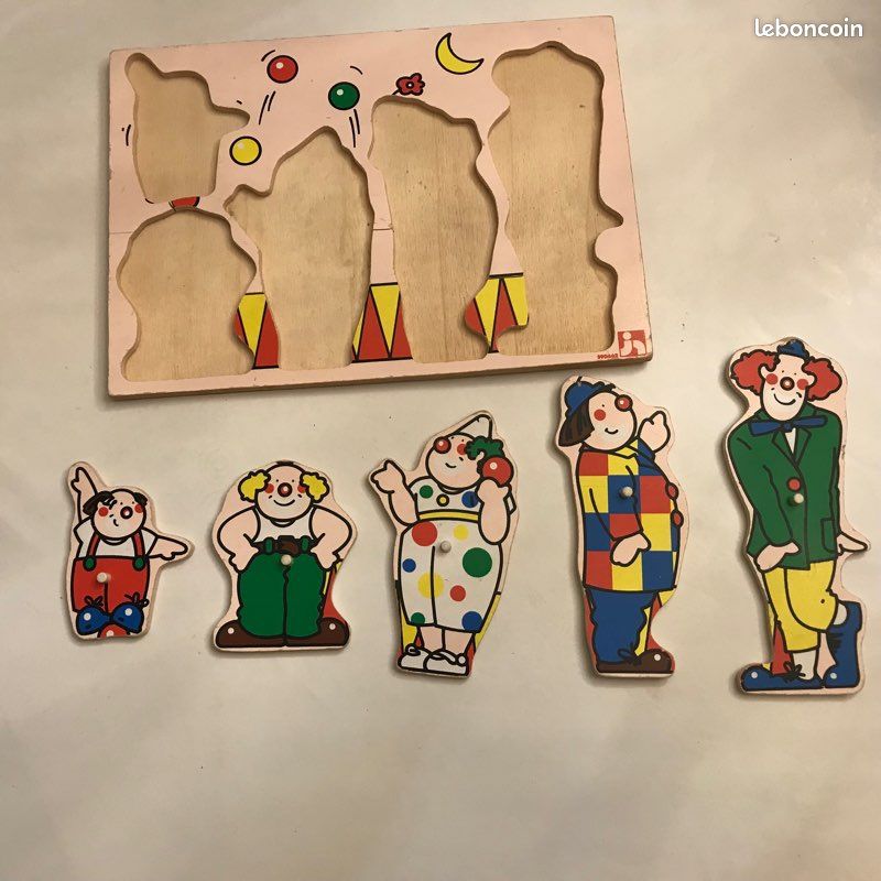 Jeu éducatif Cubika CUBIKA - Jouet En Bois Avec Clowns Rebondissants