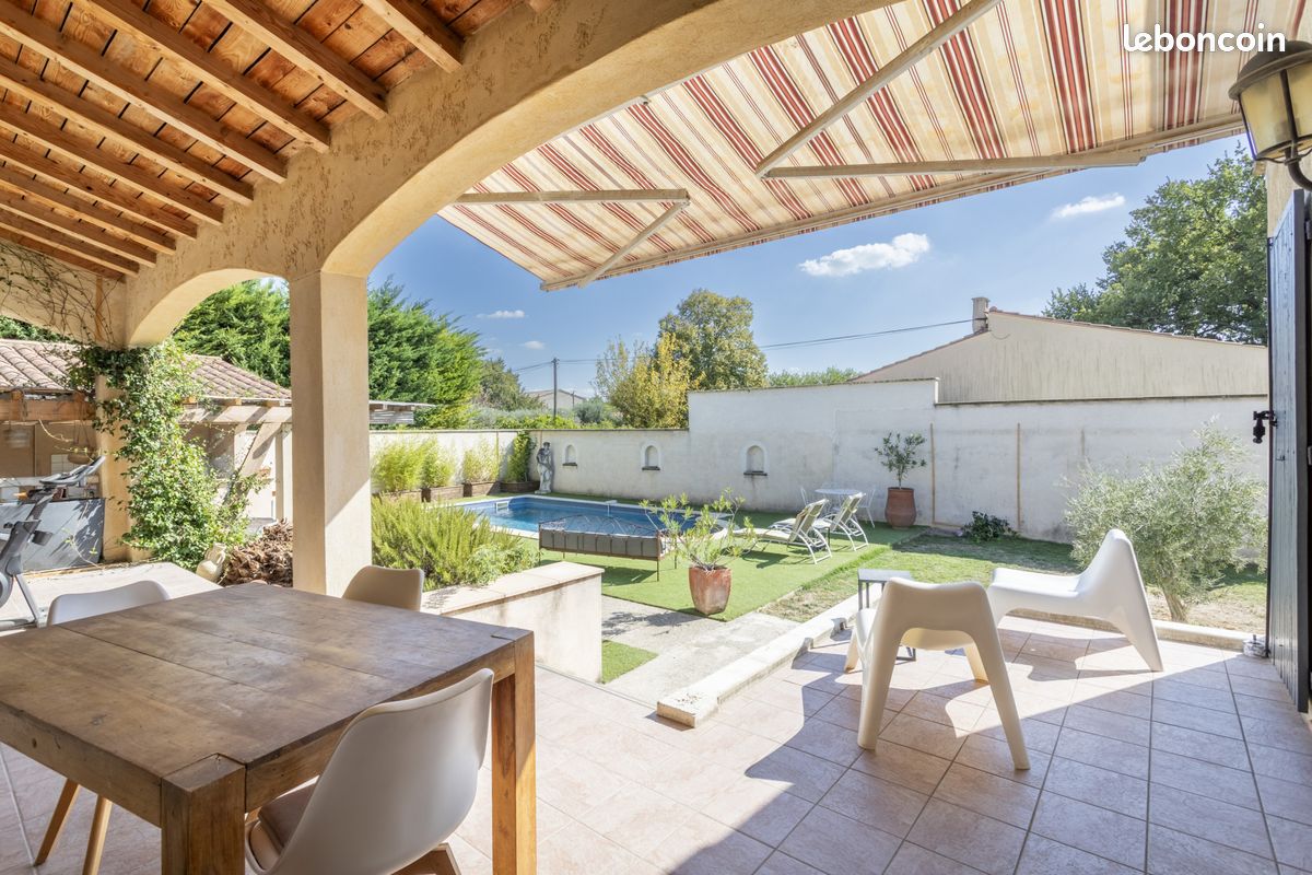 Maison 6 pièces 163 m² · à Sérignan-du-Comtat · 163 m² · 494 000 €