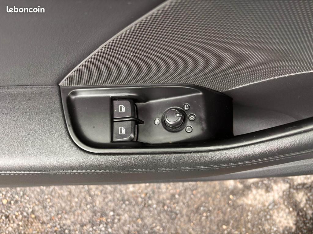 AUDI A3 1.8 TFSI - 180 Bva Ambition clim + siege chauffant (image 25)