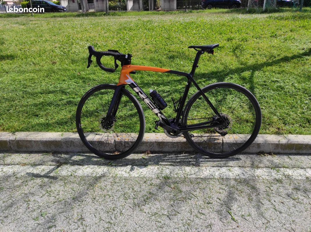 Trek Emonda SL 7 (image 1)