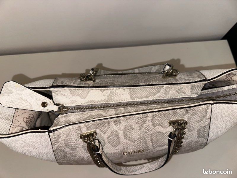 Sac GUESS blanc serpent Accessoires Bagagerie