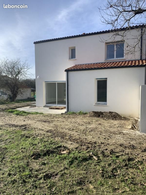 Maison 4 pièces 98 m² · à La Chevrolière · 98 m² · 1 150 €/mois