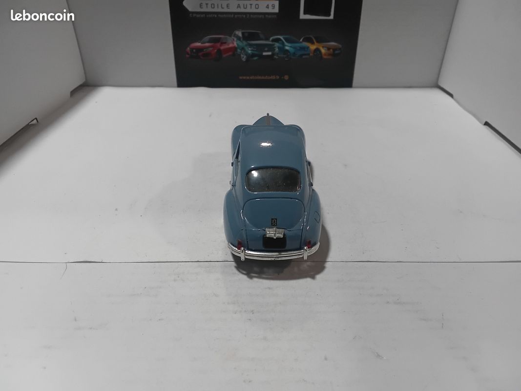 PEUGEOT 203 FOURGONNETTE WATERMAN SOLIDO 1:43 de reference