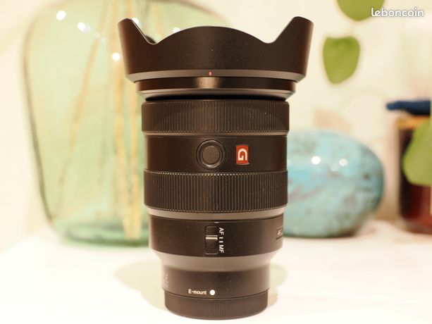 Sony A7RII + Objectif Zeiss 16-35mm F/4 - Boîtier Hybride 42MP - 1767 Déclenchements - Très Bon état