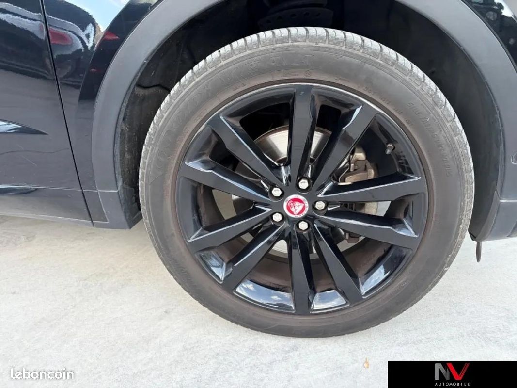 Jaguar E-pace 2.0 D180 180 R-DYNAMIC SE AWD BVA (image 15)
