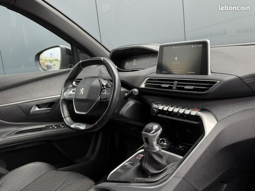 PEUGEOT 5008 1.5 BlueHDi 130 GT Line 7 places, avec Apple Car Play et Caméra de recul (image 4)