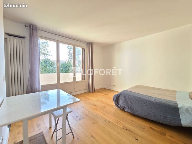 Studio 1 pièce 25 m²