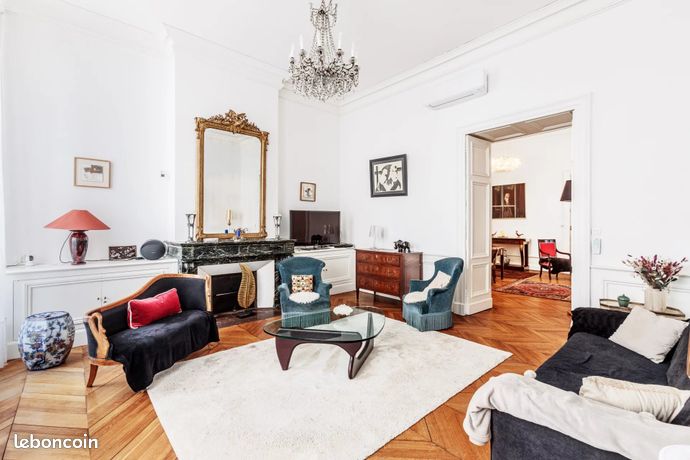 Appartement 5 pièces 166 m² — 2