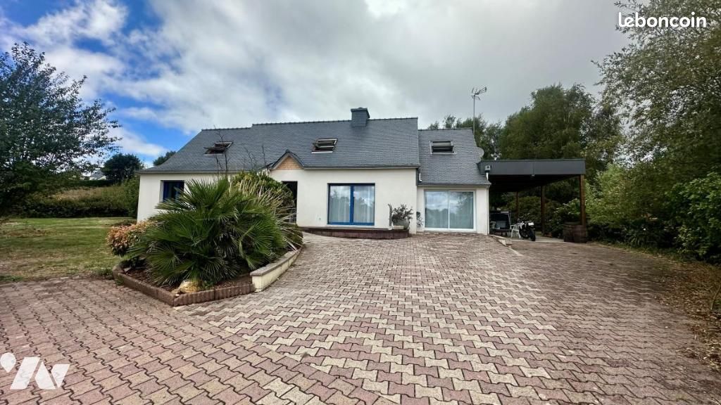Maison 9 pièces 195 m² · à Scaër · 195 m² · 374 040 €