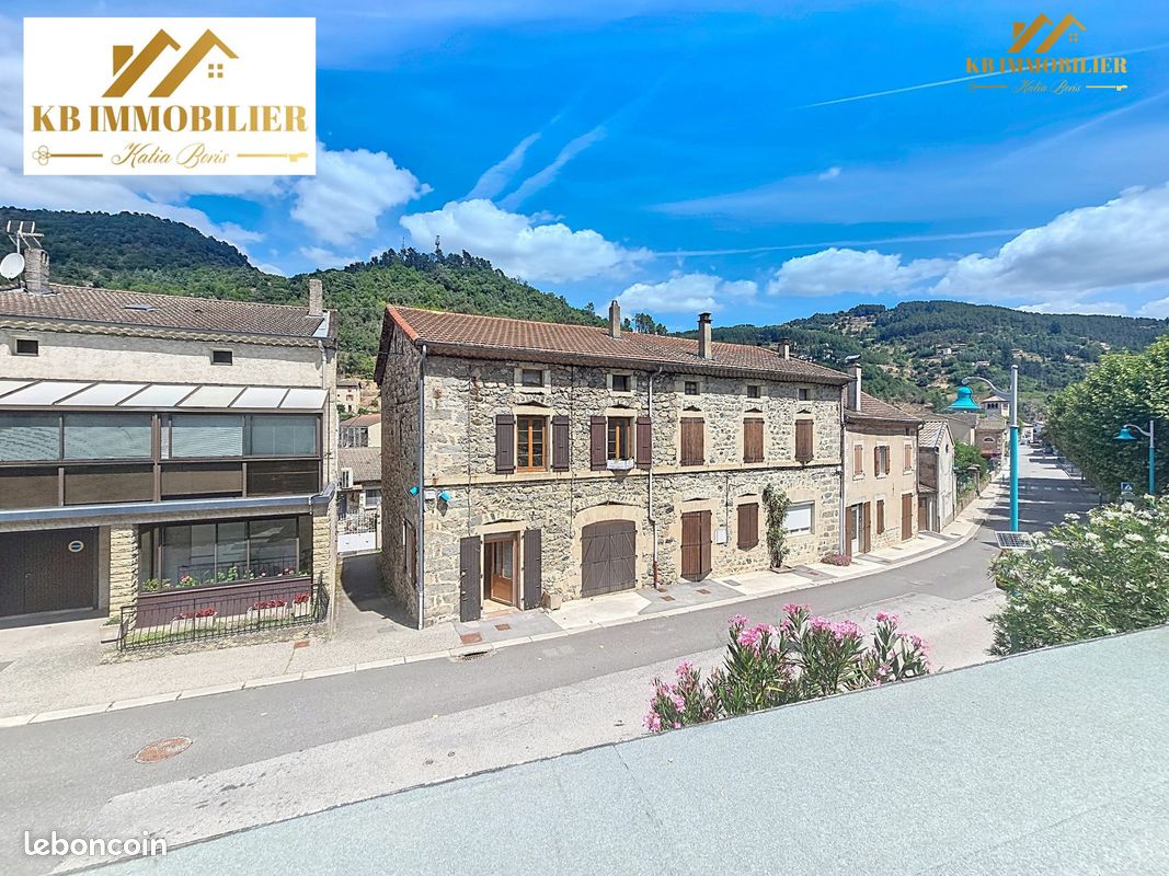 Maison 4 pièces 55 m² · à Saint-Sauveur-de-Montagut · 55 m² · 110 000 €