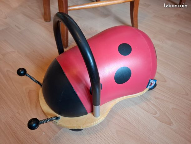 Trotteur porteur coccinelle Wheely Bug Jeux Jouets