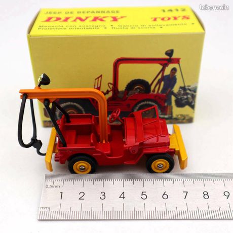 A31 1:43 DINKY TOYS 268 RANGE ROVER AMBULANCE PRESQUE COMME NEUF EN