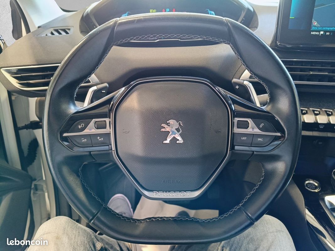 PEUGEOT 3008 Hybrid 225 e-EAT8 Allure Pack (image 11)