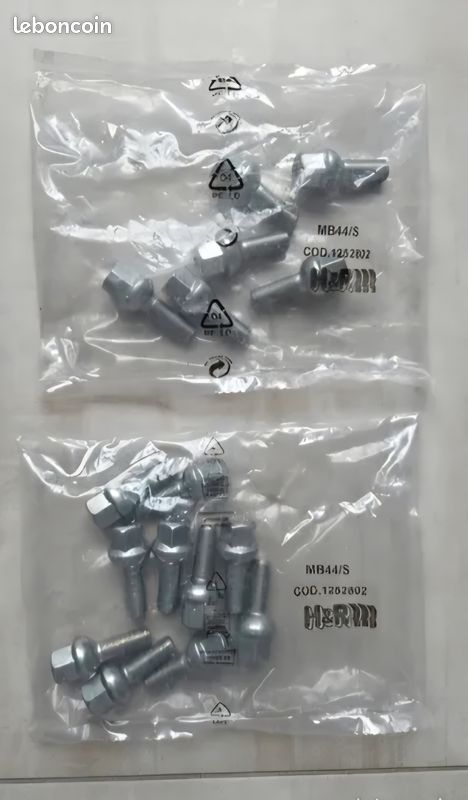 Kit De Bornes à Goujons Hyster - Référence 0328758 - Neuf Sous Blister