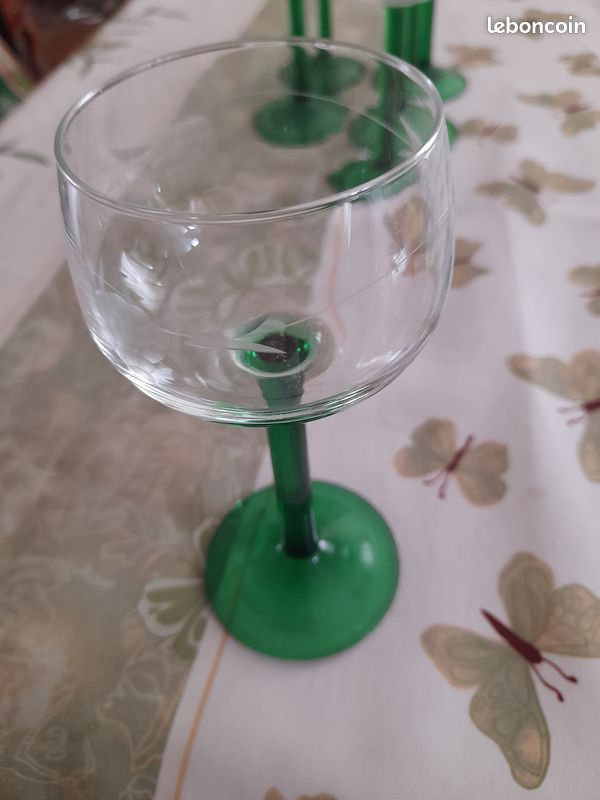 Verres à vin (image 2)