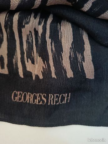 Foulard Vintage GEORGES RECH En Soie 100% – Dimensions 65 X 70 Cm – Couleur Vert – état Occasion