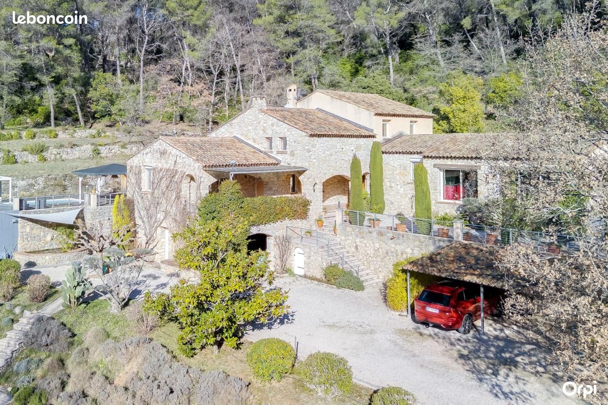 Maison 6 pièces 309 m² · à Auriol · 309 m² · 1 495 000 €