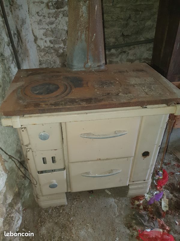 Ancienne cuisinière à bois Électroménager — free download