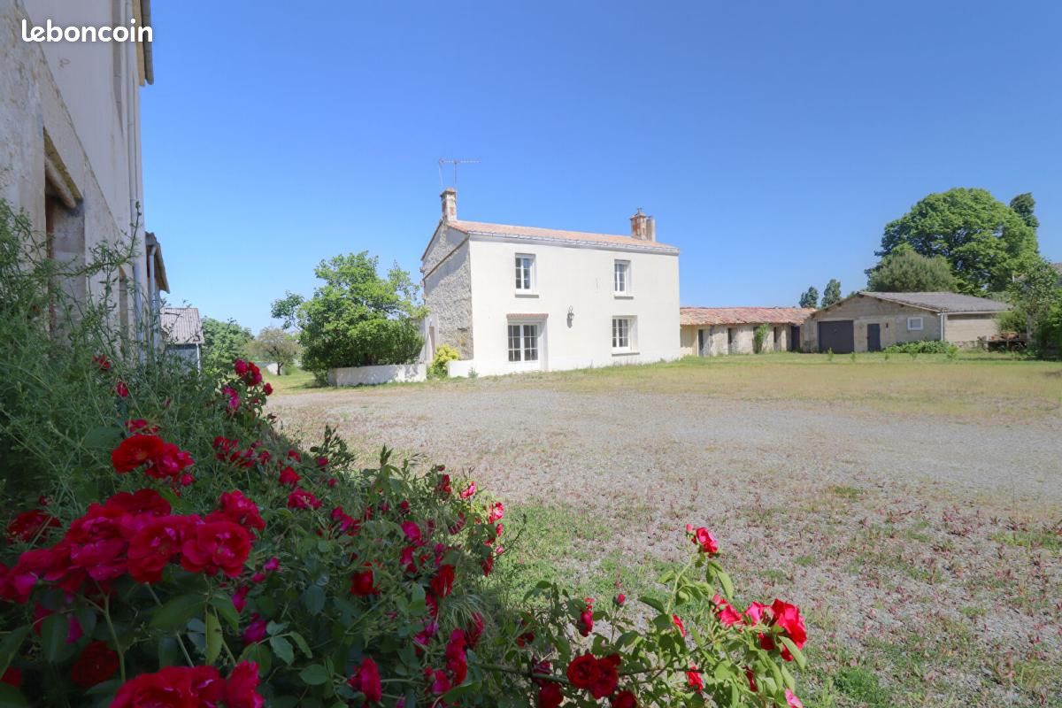 Maison 4 pièces 124 m² · à Villiers en Plaine · 124 m² · 199 680 €