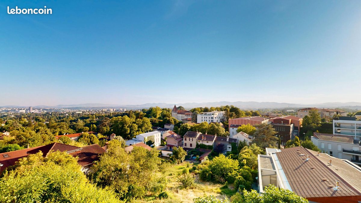 Appartement 5 pièces 143 m² · à Saint-Didier-au-Mont-d'Or · 143 m² · 700 000 €