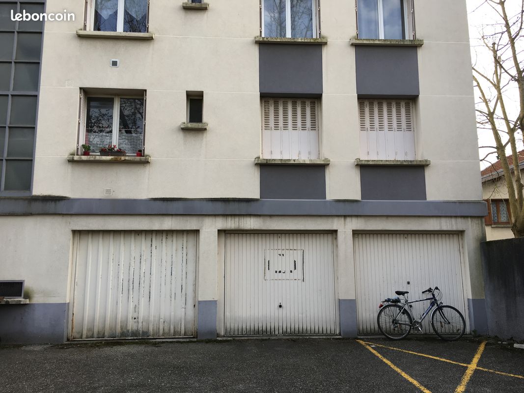 Maison · à Grenoble · 100 €/mois