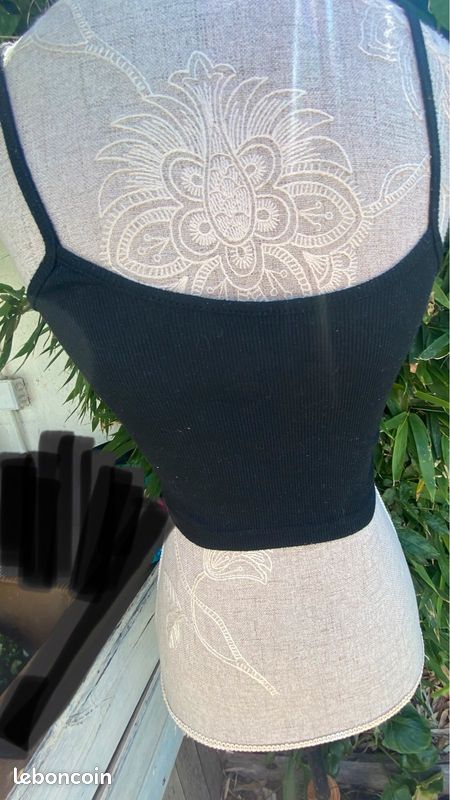 Top court femme Shein taille S (image 3)