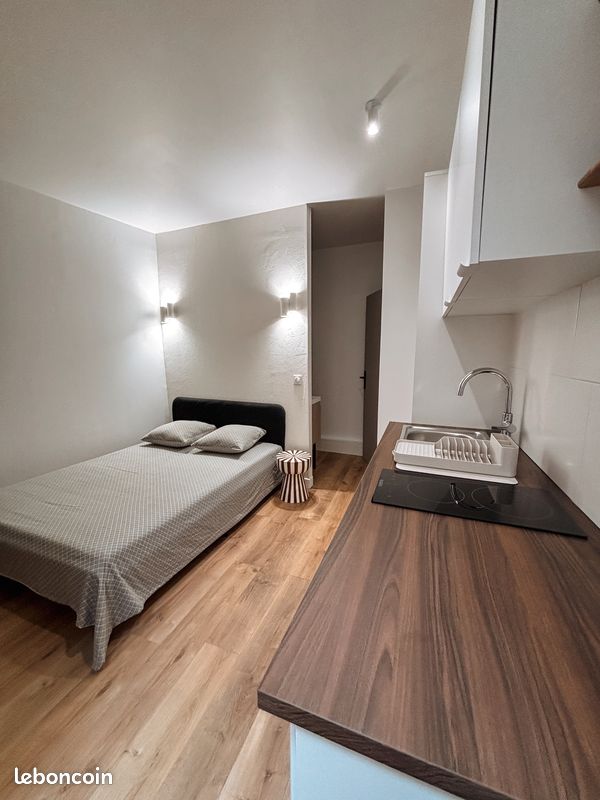 Appartement 1 pièce 17 m² · à Bordeaux · 17 m² · 350 €