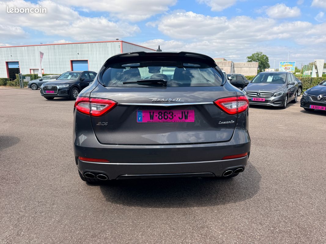 Maserati levante 3.0 v6 s q4 gransport auto 1 ere main avec seulement 45964 kms (image 3)