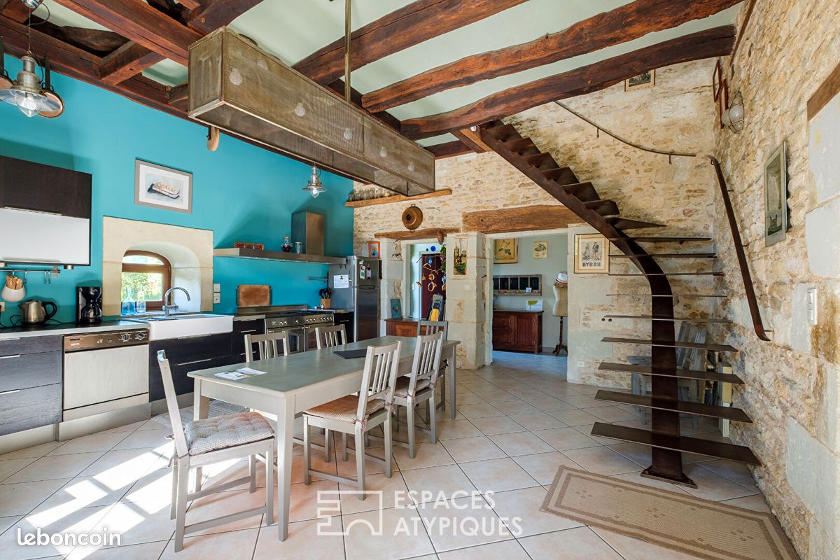 Maison 6 pièces 190 m² · à Neuville-de-Poitou · 190 m² · 349 000 €