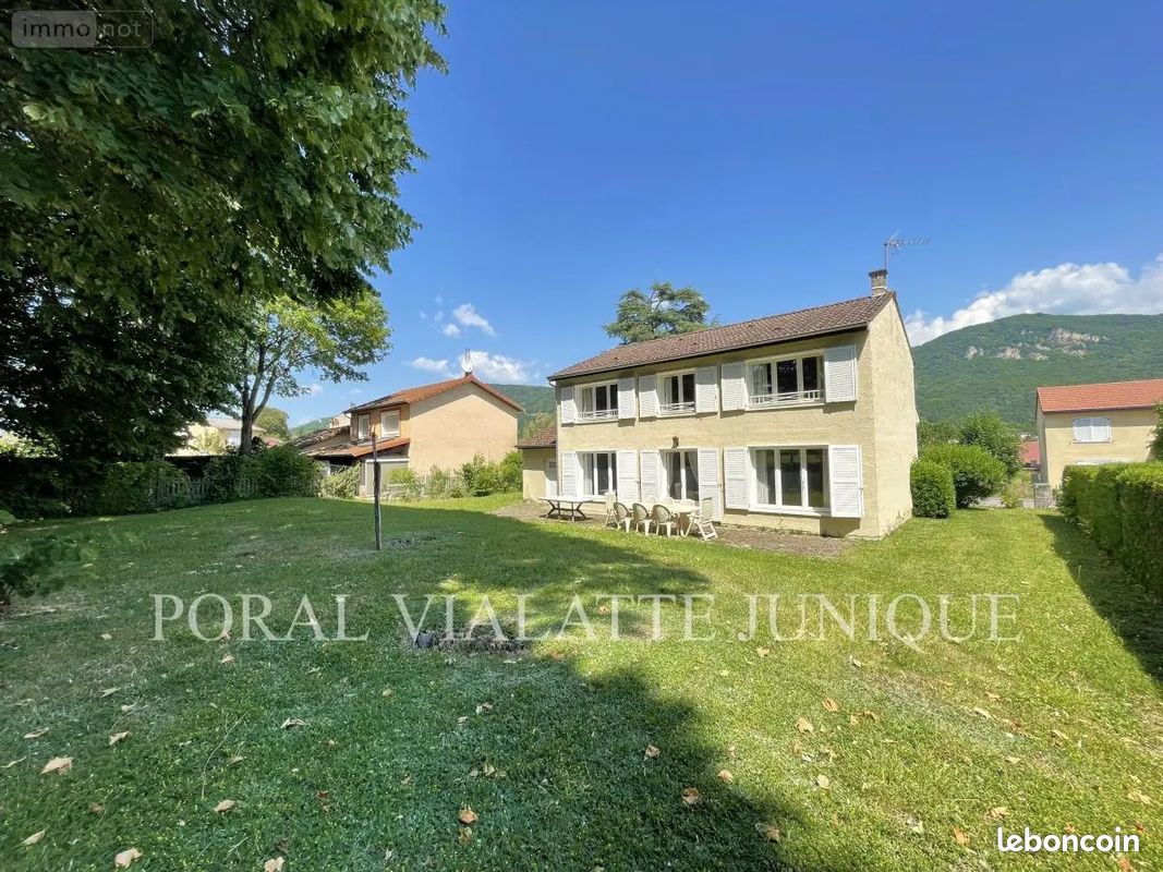 Maison 5 pièces 128 m² · à Lagnieu · 128 m² · 295 000 €