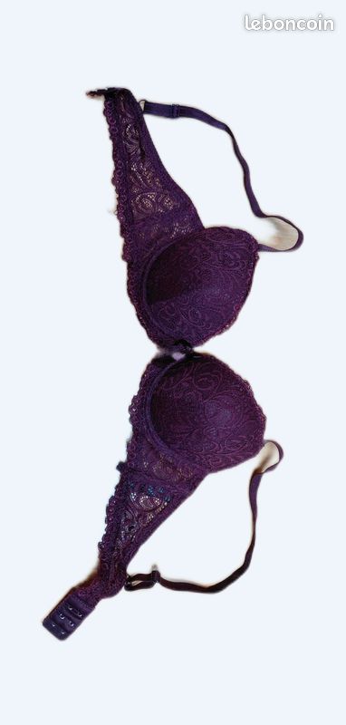 Soutien-gorge rembourré avec détail en dentelle - Bordeaux foncé - Taille 90B - FR