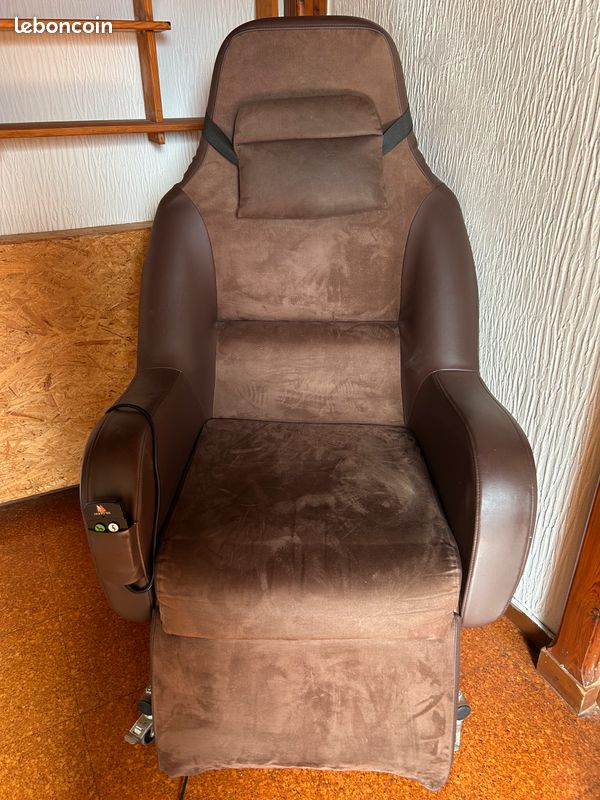 Fauteuil électrique (image 1)