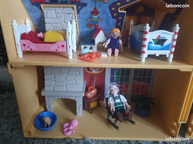 PLAYMOBIL City Life 9048 : Dresseur de Chiens du Cirque Roncalli