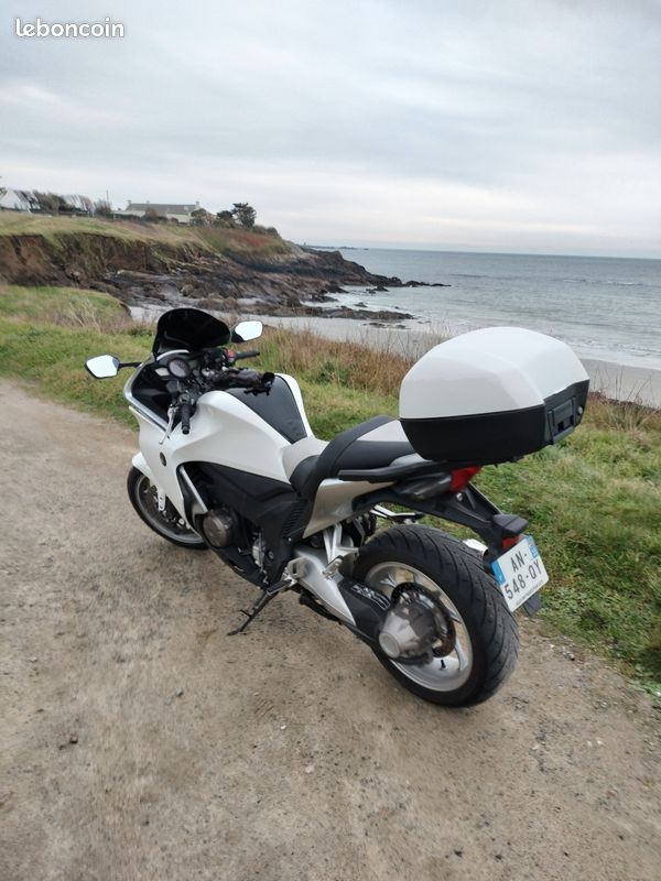 Vfr 1200 F (image 3)