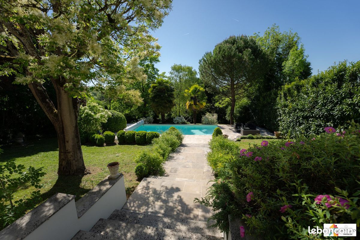 Maison 8 pièces 204 m² · à Yerres · 204 m² · 1 040 000 €