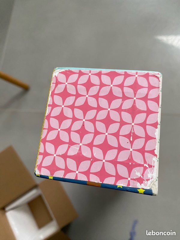 Tour de cubes 10 cubes (image 7)
