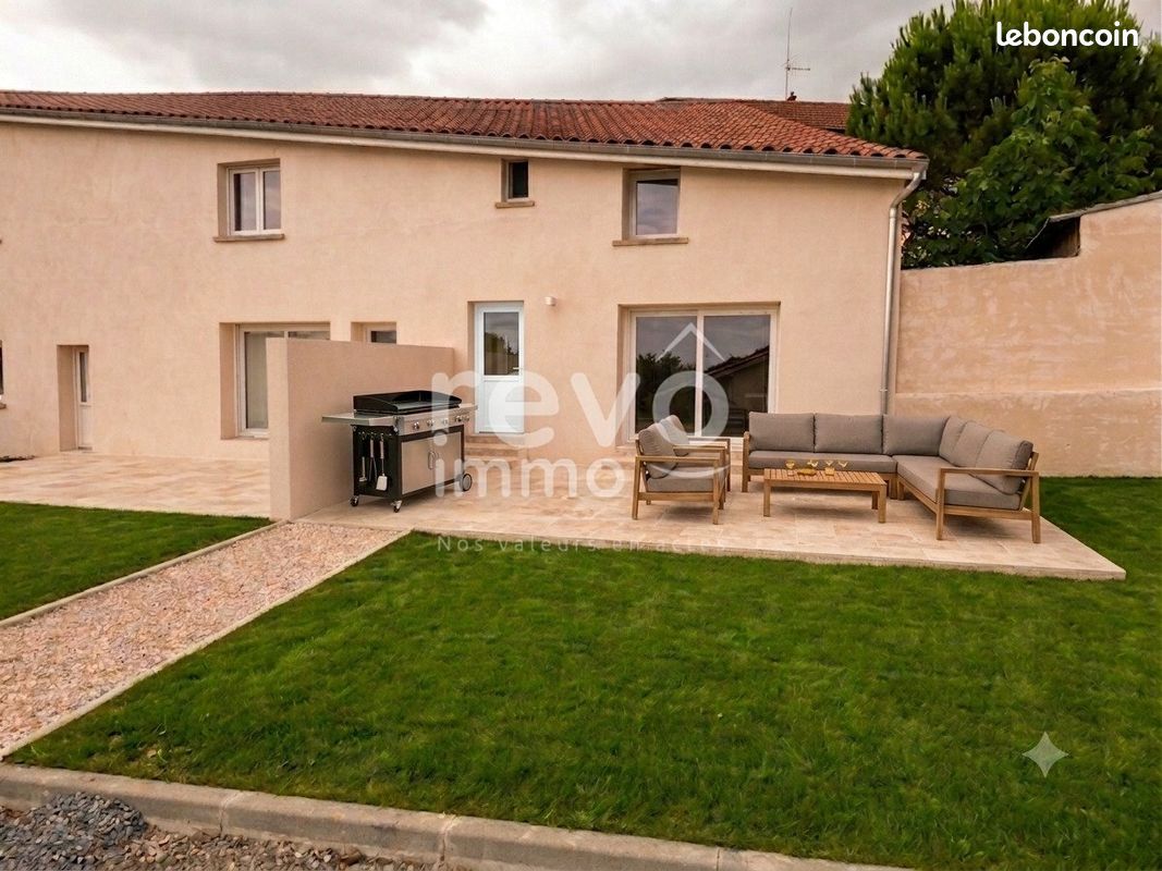 Maison 4 pièces 96 m² · à Civrieux · 96 m² · 275 600 €
