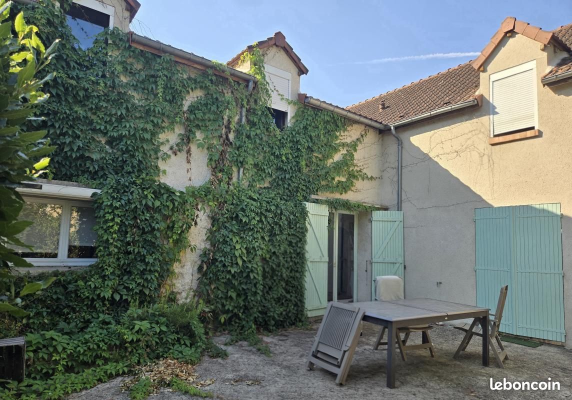 Maison 5 pièces 162 m² · à Vauréal · 162 m² · 470 000 €