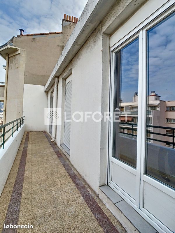 Appartement 3 pièces 59 m² · à Marseille · 59 m² · 1 143 €/mois