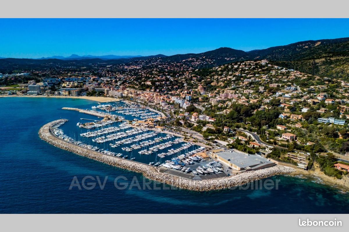 Appartement 4 pièces 100 m² · à Le Lavandou · 100 m² · 650 000 €