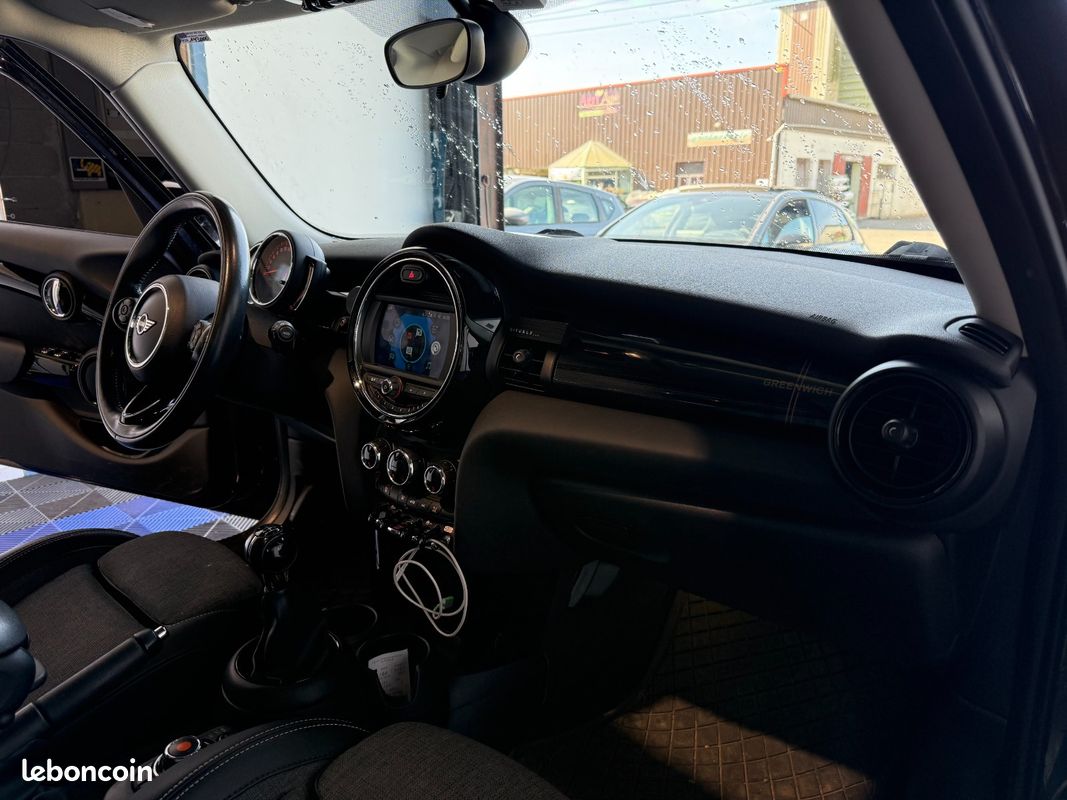 MINI HATCH 5 PORTES F55 LCI Cooper 136 ch Edition Greenwich (image 24)