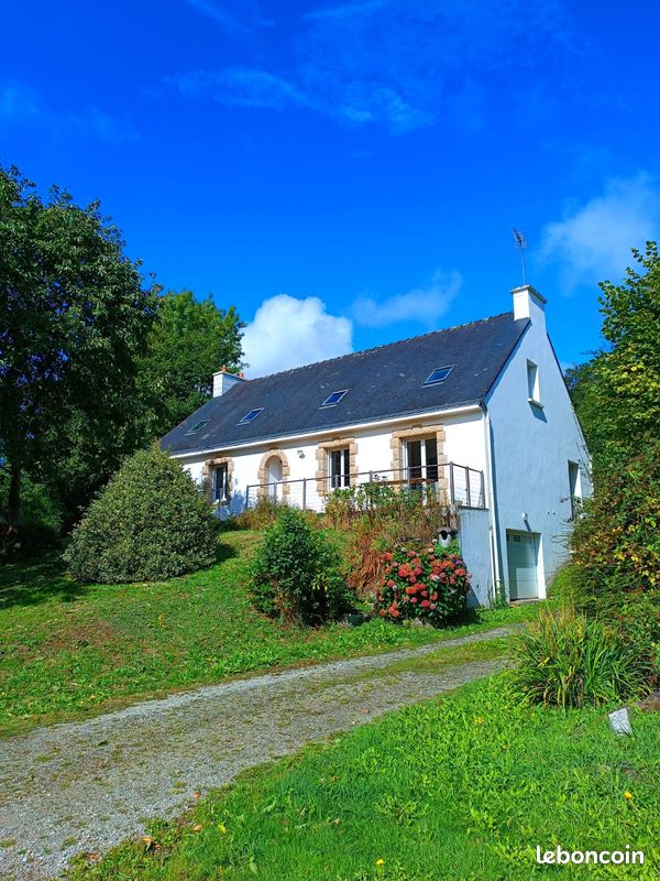 Maison 9 pièces 200 m² · à Guémené-sur-Scorff · 200 m² · 239 000 €
