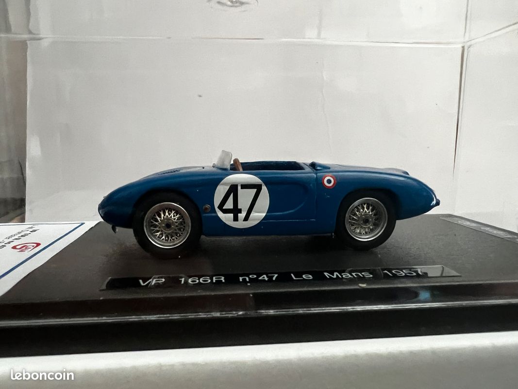 NO SPARK PORSCHE Carrera RSR #65 24 Heures du Mans 1975 1/43 Universal