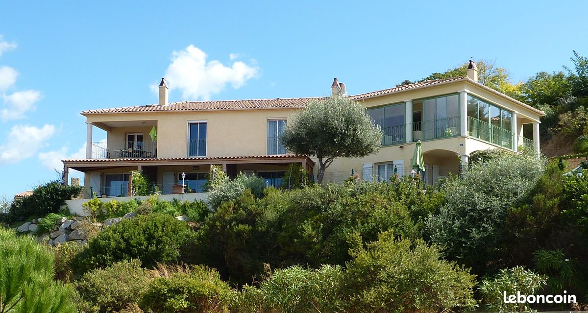 CASA REGINA T3 rez-Vue panoramique MER (image 2)