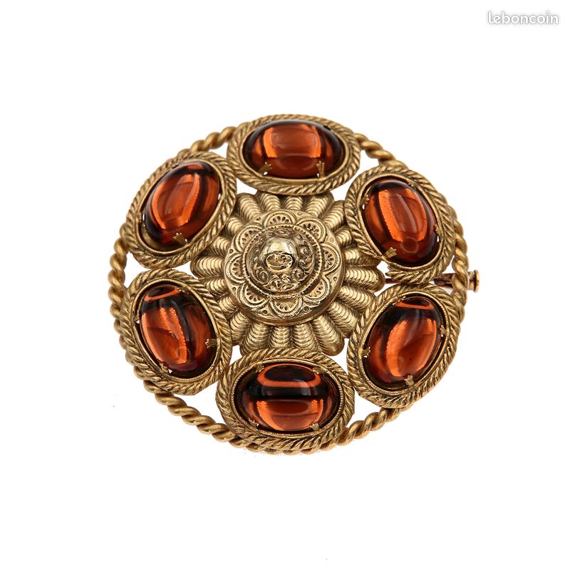 Broche Ancienne Vintage Ajourée Couleur Or, Serti D'un Cristal Solitaire Type Topaze - Datée 1937 - Occasion